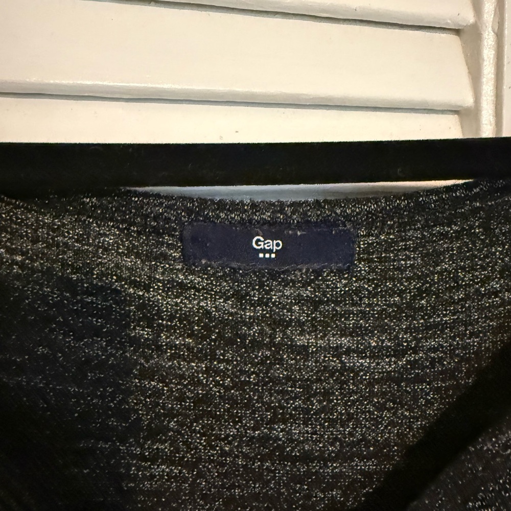 GAP Long Sleeve Top - Picture 3 of 4